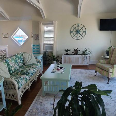 Pierhouse Bed & Breakfast Kill Devil Hills Eksteriør billede